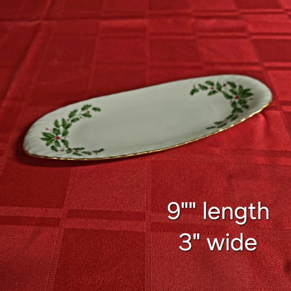 Lenox Holiday Holly Leaf & Berry- Relish/Condiment/Candy Dish